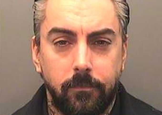 Lostprophets singer Ian Watkins dies after being attacked in prison