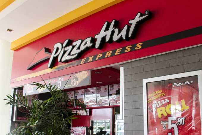 Over 740 jobs at risk as Pizza Hut UK collapses into administration