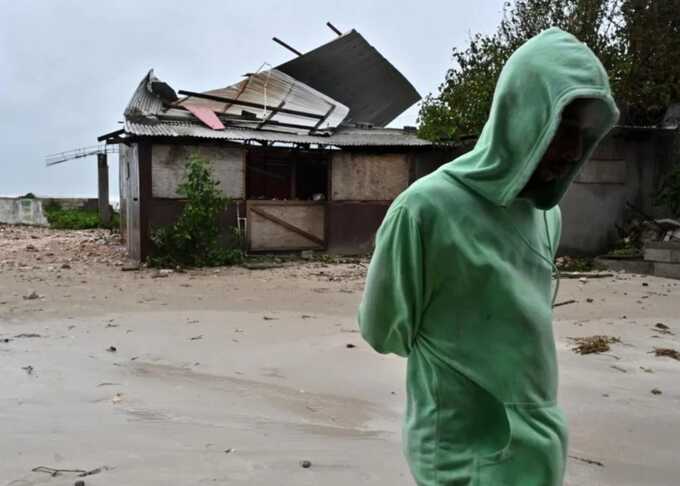 Jamaica reports three deaths as hurricane approaches