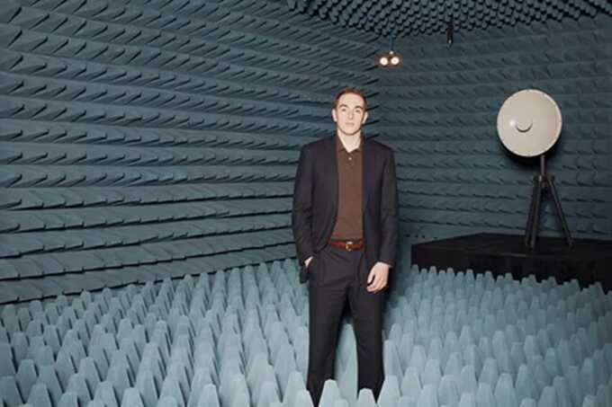 Wi-Fi that kills: how Robert Pera’s Ubiquiti equipment powers Russia’s war against Ukraine