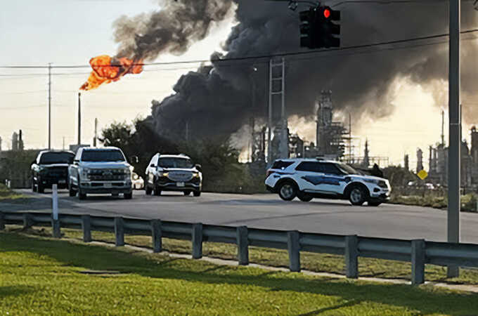 Fireball at Texas refinery sparks emergency response and regional lockdown