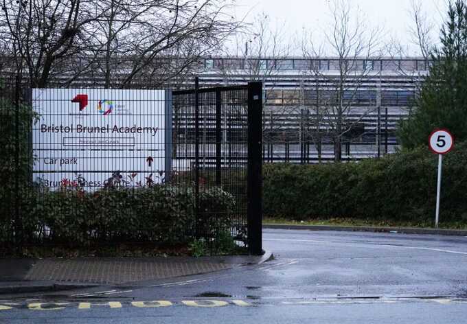 Gunman on the run after daylight shooting in Bristol leaves victim seriously injured