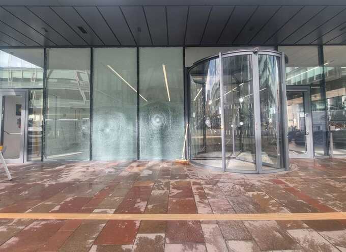 Pro-Palestinian activists vandalize Chubb office in Glasgow