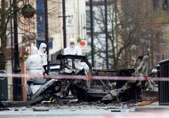 Suspected car bomb rocks Dunmurry as police seal off area and residents flee