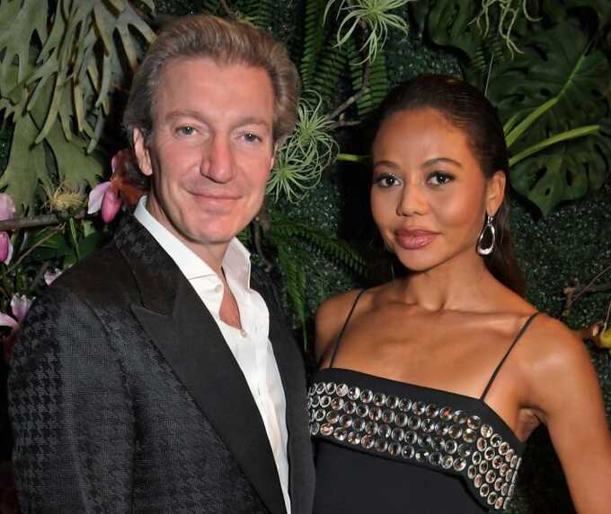 High Court rules surrogate-born son can inherit £200m aristocratic fortune