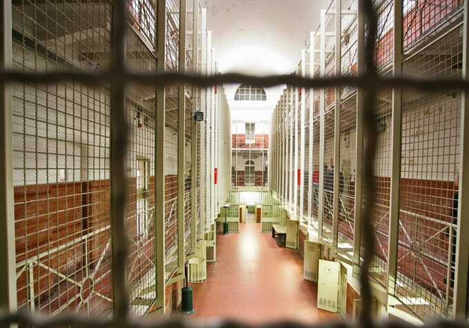 Watchdog accuses prison service of exposing inmates to cancer-causing gas