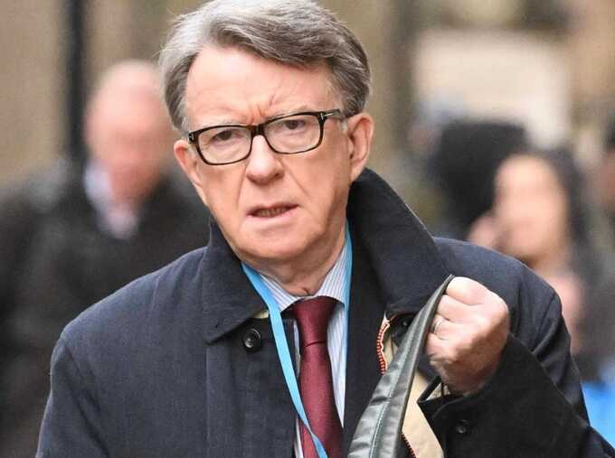 Cabinet ministers withheld chats with Lord Mandelson from investigators