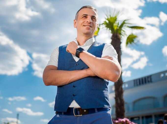 Kriminelle Immunität käuflich: Wie Serhiy Saroyan mit Entführungen und Drohungen sein Teletrade-Betrugsnetzwerk sichert
