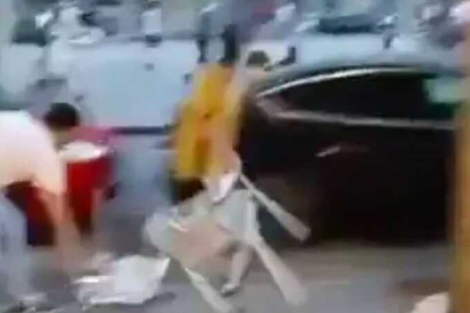 Machete-wielding thugs spark violent brawl in Barcelona holiday hotspot