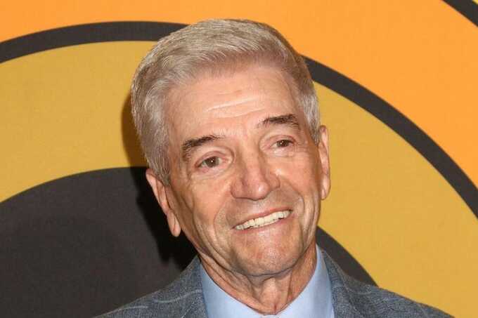 Frank Sinatra’s longtime opening act Tom Dreesen dies aged 86