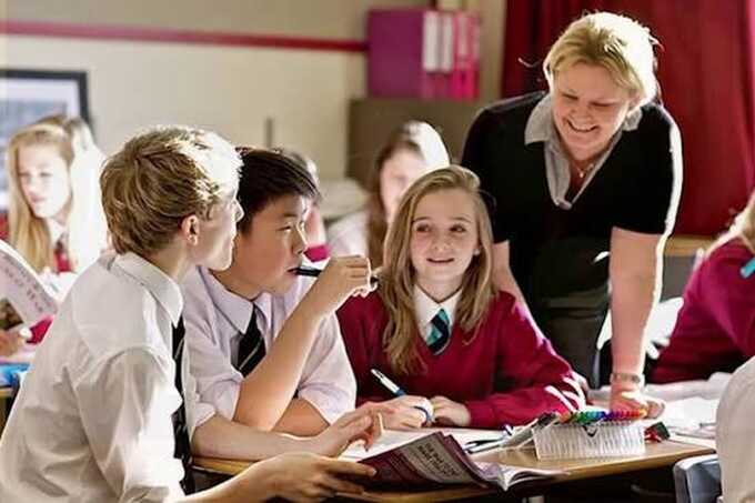 UK schools brace for 38C heatwave as children face “barely teachable” classrooms