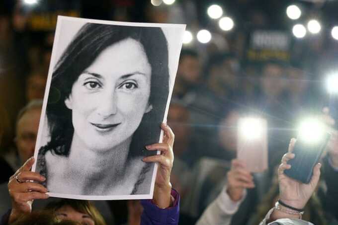 Prosecutors say murder suspect paid €400,000 to defend Daphne Caruana Galizia’s killers
