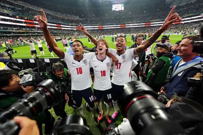 Three Lions advance to the quarter-finals following a victory at the Azteca