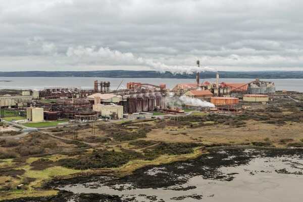 European Parliament backs ban on alumina exports to Russia, piling pressure on Ireland