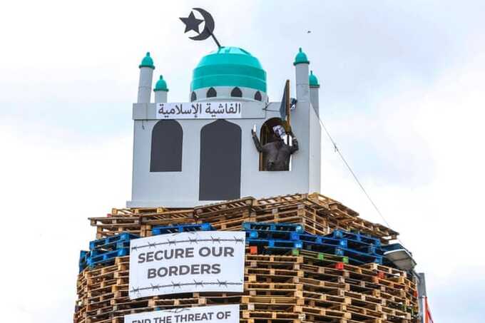 Mosque effigy on Northern Ireland bonfire investigated as suspected hate crime