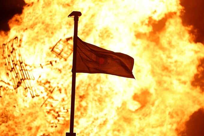 Firefighters respond to more than 300 emergencies during Northern Ireland bonfires