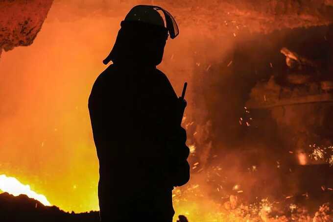UK government brings British Steel into public ownership
