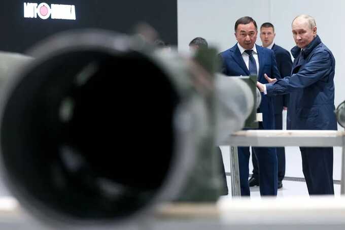 Russian billionaires move billions abroad as fears grow over Kremlin asset seizures