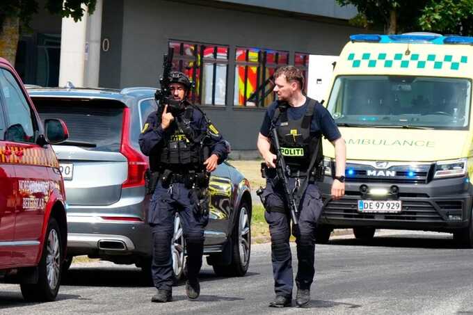In Denmark, an unknown person opened fire on the police: three wounded