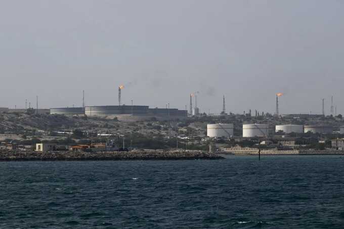 Gulf allies split over Trump’s Iran strategy as regional tensions escalate