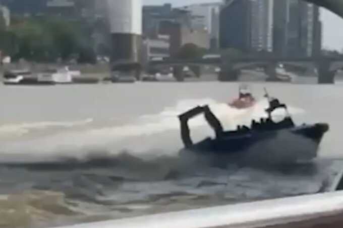 Video shows dramatic Westminster Bridge police boat crash on the Thames