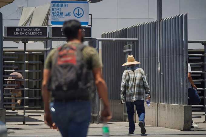Trump unveils rule sending hundreds of thousands of asylum seekers toward deportation