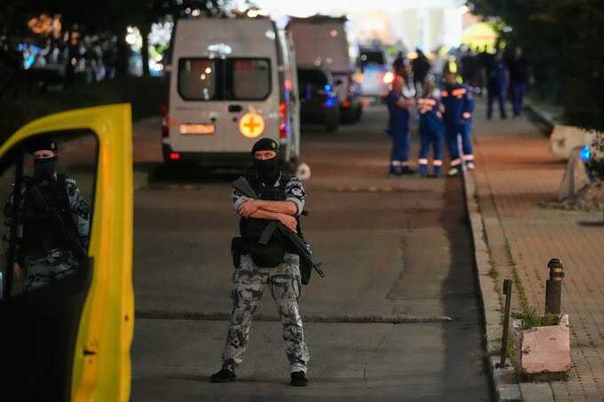 Three killed after bomb explodes outside Moscow restaurant