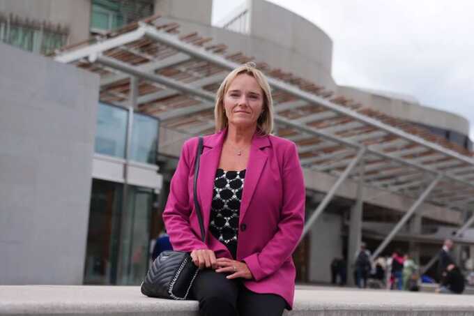 Sandie Peggie wins right to appeal NHS Fife tribunal ruling over female changing room dispute
