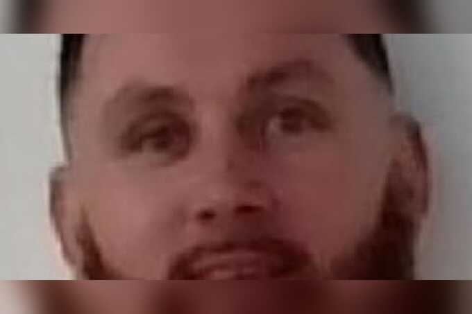 UK police renew appeal to find prison absconder believed to frequent Ireland