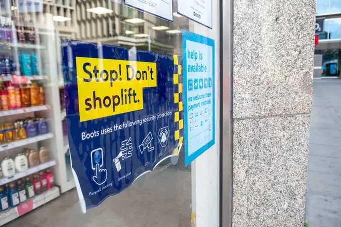Met Police expands digital evidence system to speed up shoplifting investigations