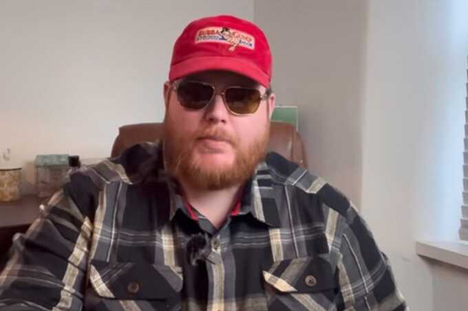 Ex-neo-Nazi withdraws as Conservative candidate following public outrage