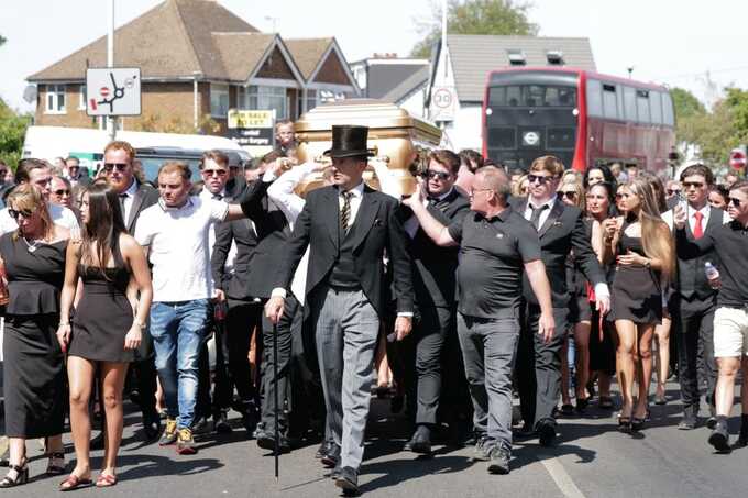 Supercars flood London streets for funeral of traveller shot dead in US