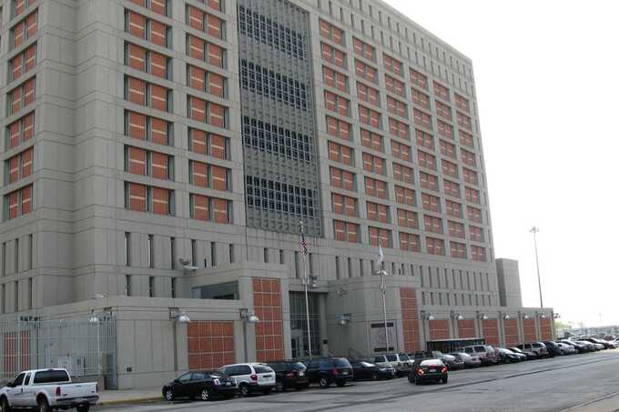 Brooklyn bank manager jailed for helping launder millions from $10.6bn Medicare fraud