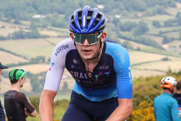 British cyclist Finlay Tarling dies aged 19 after crash at Volta a Portugal