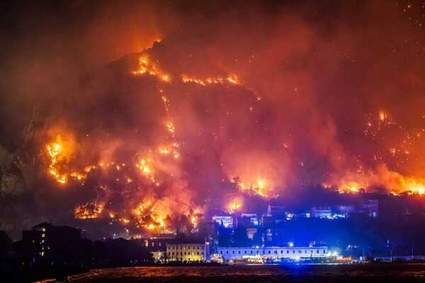 Croatia wildfire tears through Omis as flames engulf homes and force mass evacuation