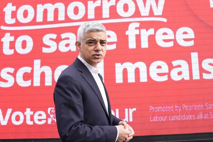 Tories accuse Sadiq Khan of “burying his head in the sand” over £190m fare evasion bill