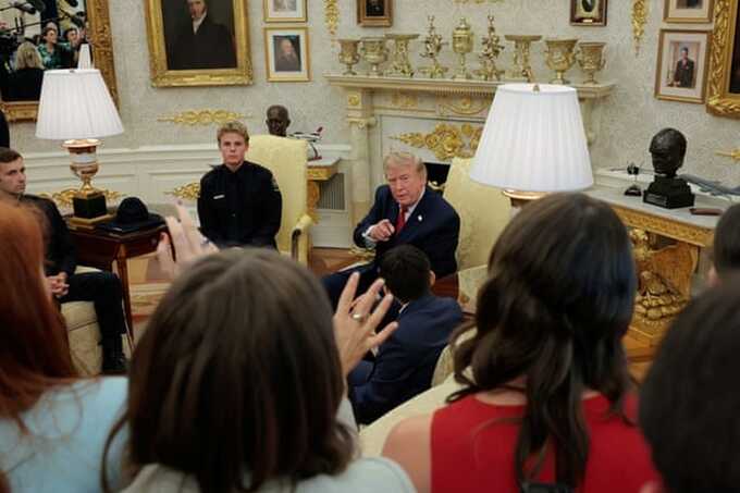 White House attacks CNN reporter and invokes her children after Trump is challenged in Oval Office