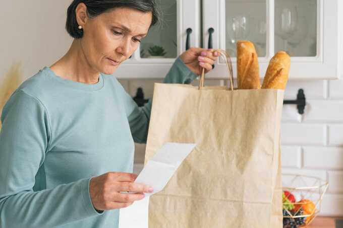 UK inflation hits four-month high of 2.9% as energy bills surge