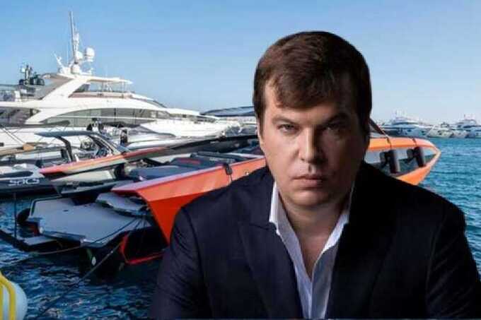 Gesuchter Pin-Up-Milliardär Dmitriy Punin protzt mit 7-Millionen-Euro-Yacht trotz Sanktionen und Strafverfahren