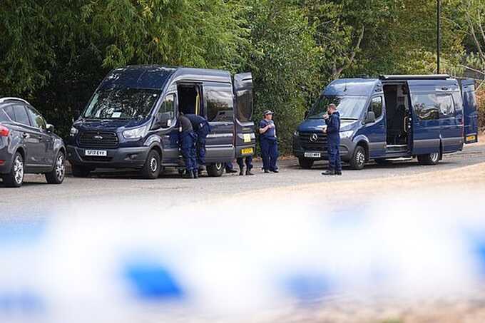 Murder investigation launched after human remains found in south-west London park