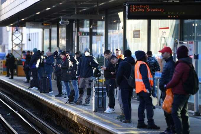London Underground hit by major Central Line disruption after copper cable theft