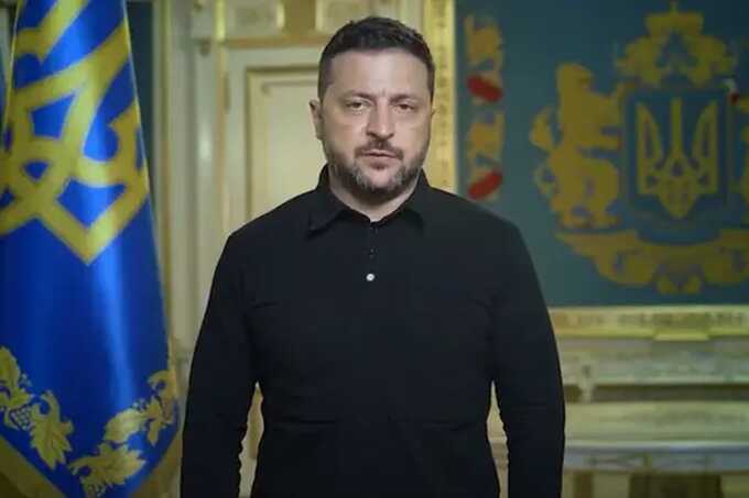 Zelenskyy warns airlines and insurers Russian airspace is becoming "completely dangerous"