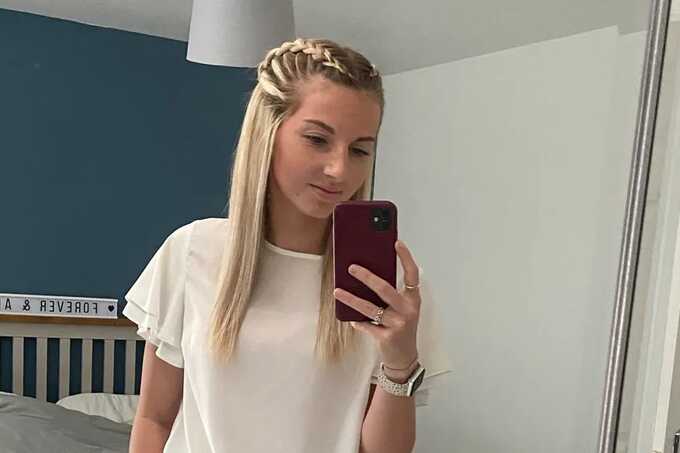 "Flirty" PE teacher accused of having sex with 16-year-old pupil at her home