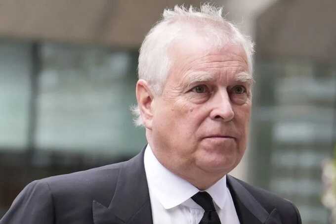 Ex-Prince Andrew spotted with two women on French Riviera amid move speculation