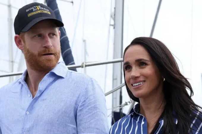 King makes clear Harry and Meghan remain non-working royals