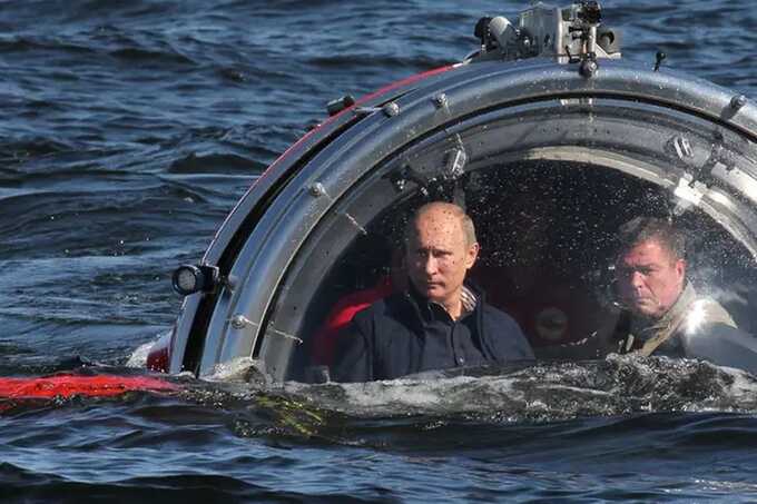 Russia rehearsed how to disable Britain’s undersea cables, expert warns