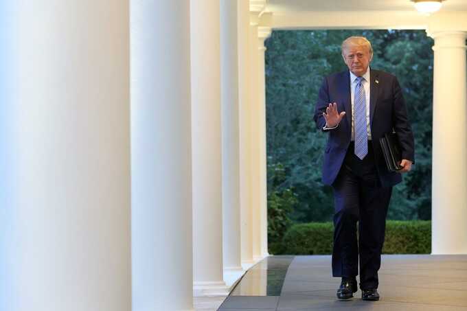 Trump threatens to "blow the entire nation up" as Iran tensions escalate