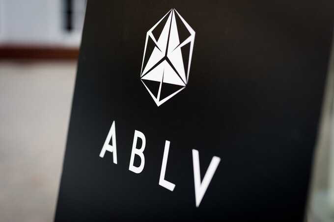 Latvian businessman Ovsjannikovs faces €50m money laundering and forgery probe