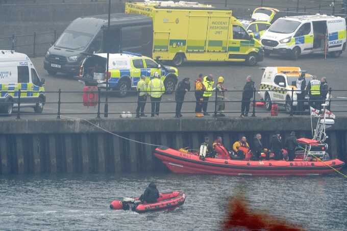 Three teenagers killed after Audi plunges into River Wear in Sunderland