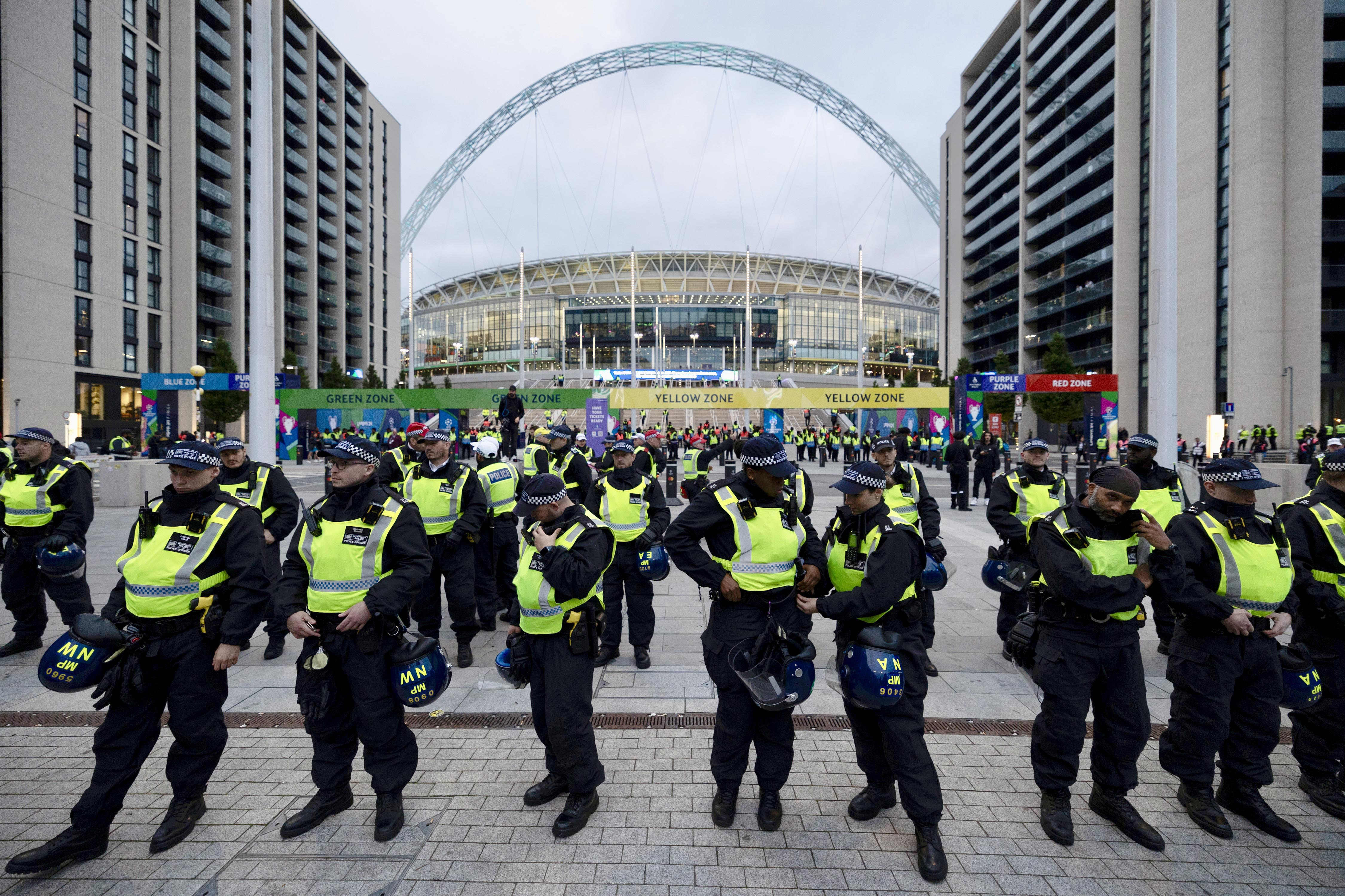 Cops were out in force at Wembley eiqrrieuiqrdinv